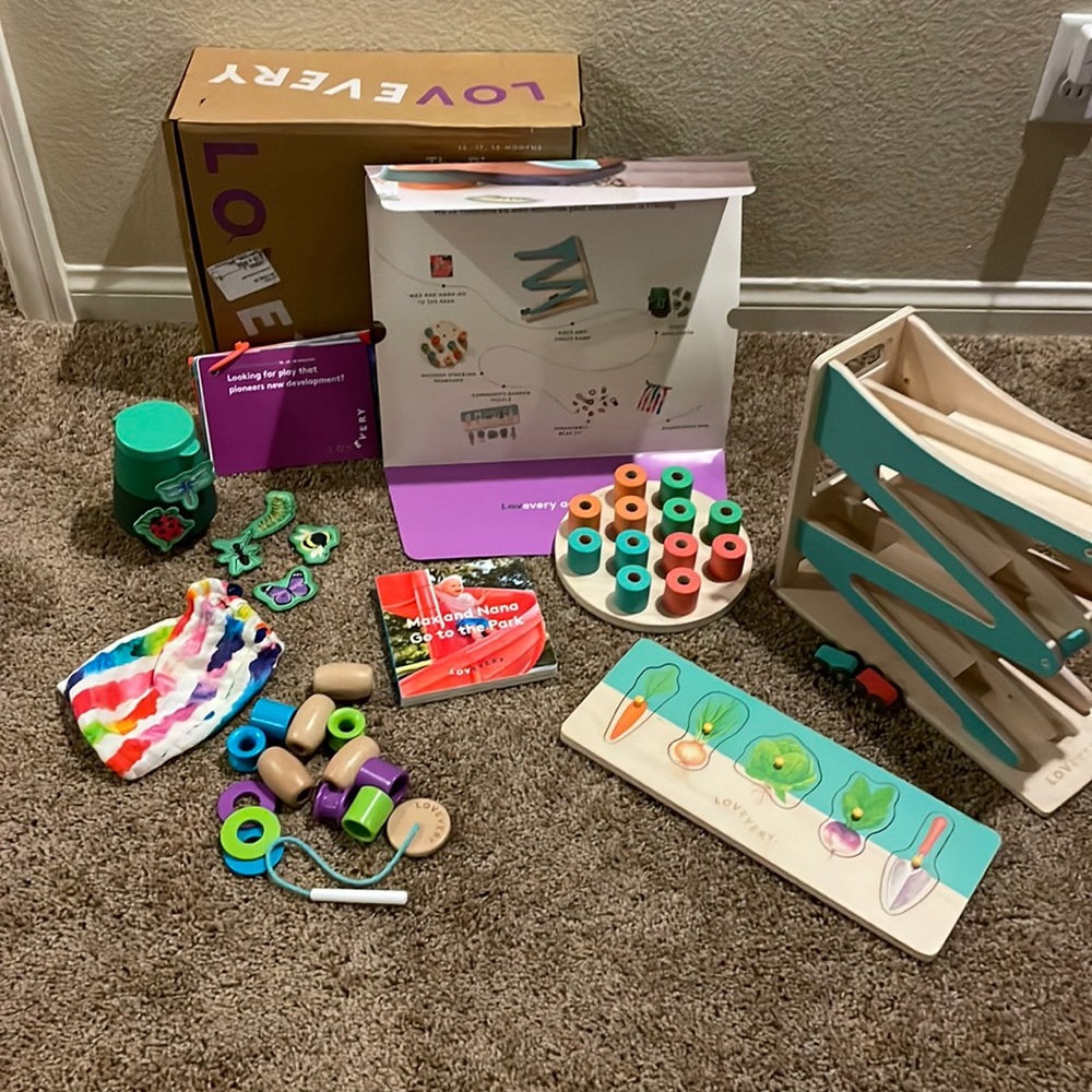 Lovevery Pioneer Play Kit. Months 16, 17, 18.